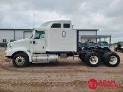 2004  International  9400t  Semi Truck