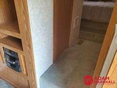2002  Keystone  Cougar  5th Wheel Camper - 28FT