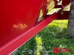 2011  J & M  875-18   Grain Cart