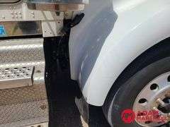 2014  Kenworth  W900  Semi Truck