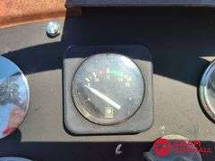 International Harvester  424  Utility Tractor