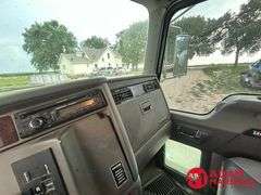 2008  Kenworth  T300  Straight Truck