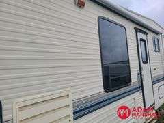 1993  NU-WA  Hitchhiker  Camper Trailer - 30FT