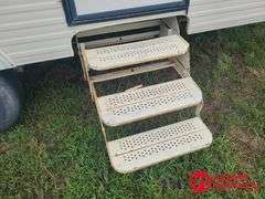 1993  NU-WA  Hitchhiker  Camper Trailer - 30FT