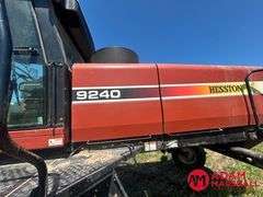 2005  Hesston  9240  Swather