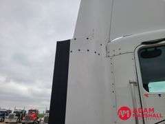 2012  Kenworth  T800  Semi Truck