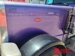 2014  Peterbilt  389  Semi Truck