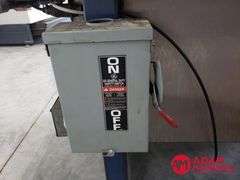 AXE Equipment  Cylinder Head Air/Pressure Tester w/ Pressure Plates