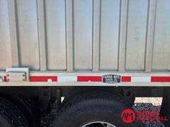 1993  International  Eagle 9300  Straight Truck