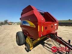 2013  New Holland  BR7090  Specialty Crop Baler