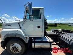 1995  Ford  LTA9000   Semi Truck - Diesel