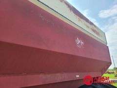 J&M  525  Grain Cart