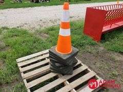 (10) Traffic Cones