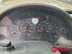 2005  International Harvester  8000  Semi Truck