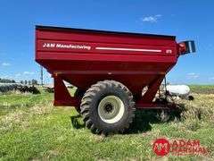 2011  J & M  875-18   Grain Cart