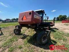 2005  Hesston  9240  Swather