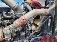 2015  Peterbilt  389  Semi Truck