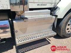 2016  Kenworth  T880  Semi Truck