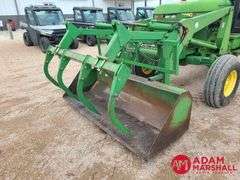 1984  John Deere  2950  Tractor w/Loader