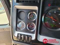2011  Kenworth  T800  Semi Truck