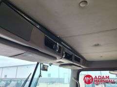 2012  Kenworth  T800  Semi Truck