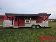 1998  Sundowner  4-Horse Trailer w/ Living Quarters  - 34FT