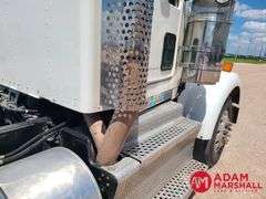 2014  Kenworth  W900  Semi Truck