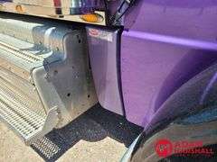 2014  Peterbilt  389  Semi Truck