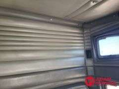 2000  Kenworth  T2000  Semi Truck