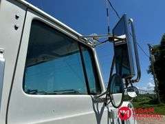 1995  Ford  LTA9000   Semi Truck - Diesel