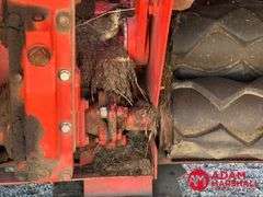 2010  Kuhn  FC 4000  RG Windrower - 13FT