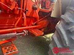 1966  J.I. Case  930  Tractor - Propane