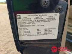 2005  Chevrolet  Silverado 2500  Pickup - Gasoline