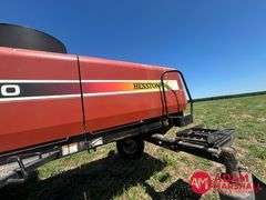 2005  Hesston  9240  Swather