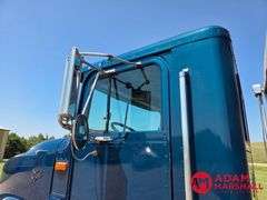 1999  International  9400  Straight Truck