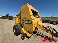 2008  Vermeer  605M  Round Baler