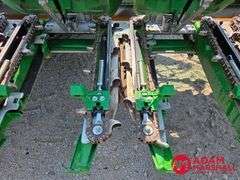 2019  John Deere  708C  Corn Head - 8R30