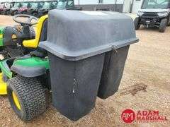 2009  John Deere  LA135  Lawn Mower w Bagger - 42IN