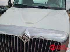 2005  International Harvester  8000  Semi Truck