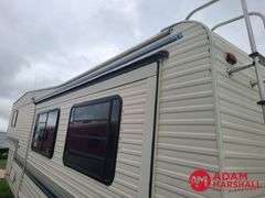 1993  NU-WA  Hitchhiker  Camper Trailer - 30FT