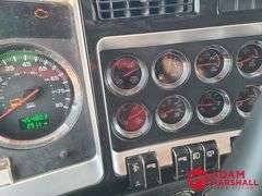 2016  Kenworth  T880  Semi Truck