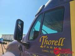 2000  Kenworth  T2000  Semi Truck
