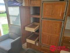2002  Keystone  Cougar  5th Wheel Camper - 28FT