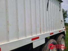 2009  DMF  Hopper  Grain Trailer - 32FT