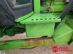 1984  John Deere  2950  Tractor w/Loader