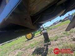 2005  Hesston  9240  Swather