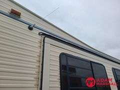 1993  NU-WA  Hitchhiker  Camper Trailer - 30FT