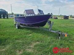 1970  Starcraft  V-Hull  Boat - 16FT