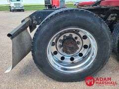 2011  Kenworth  T800  Semi Truck