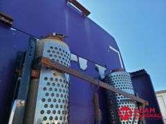 2000  Kenworth  T2000  Semi Truck